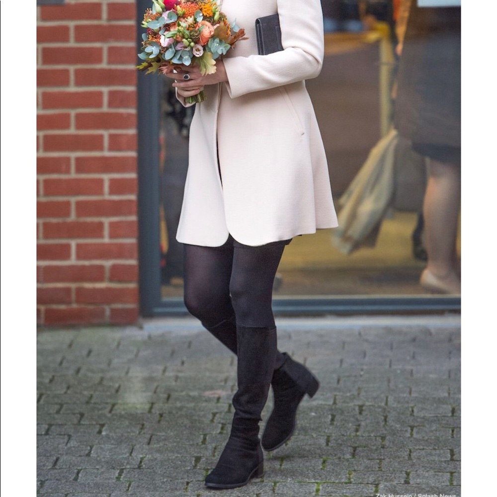 🆕 Gorgeous Stuart Weitzman half and half Black Suede boots. 1 inch heels.
